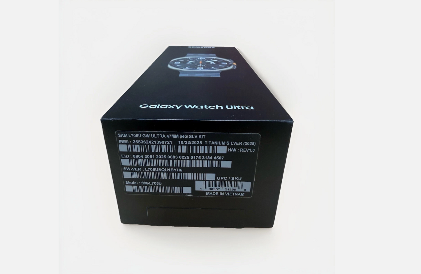 Samsung Galaxy Watch Ultra 47mm LTE Smartwatch – Titanium Silver | SM-L705UZS1XAA | New (2025)